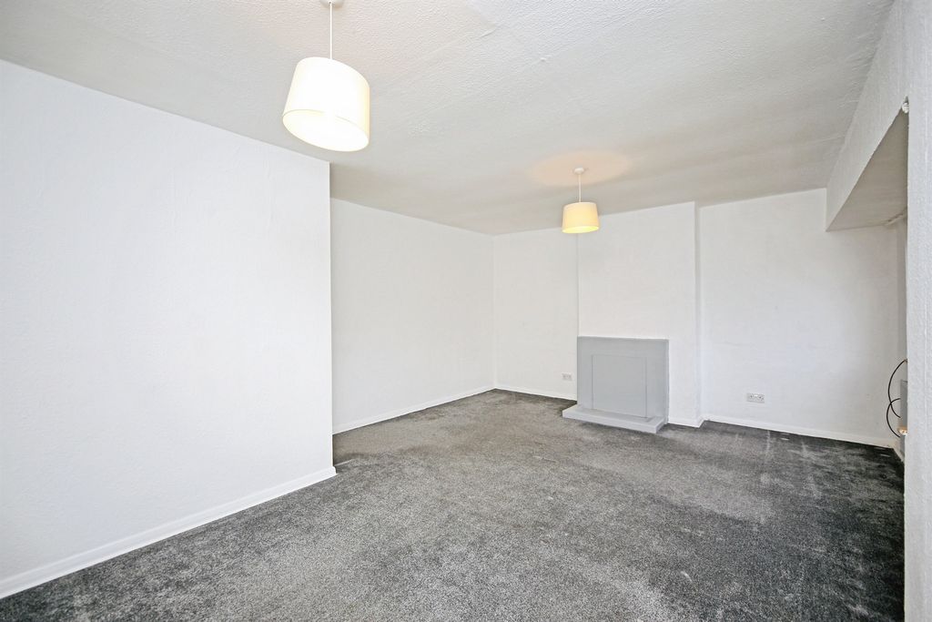 Additional image 3 of 2 bed maisonette for saleWest Green Drive, Stratford-Upon-Avon CV37