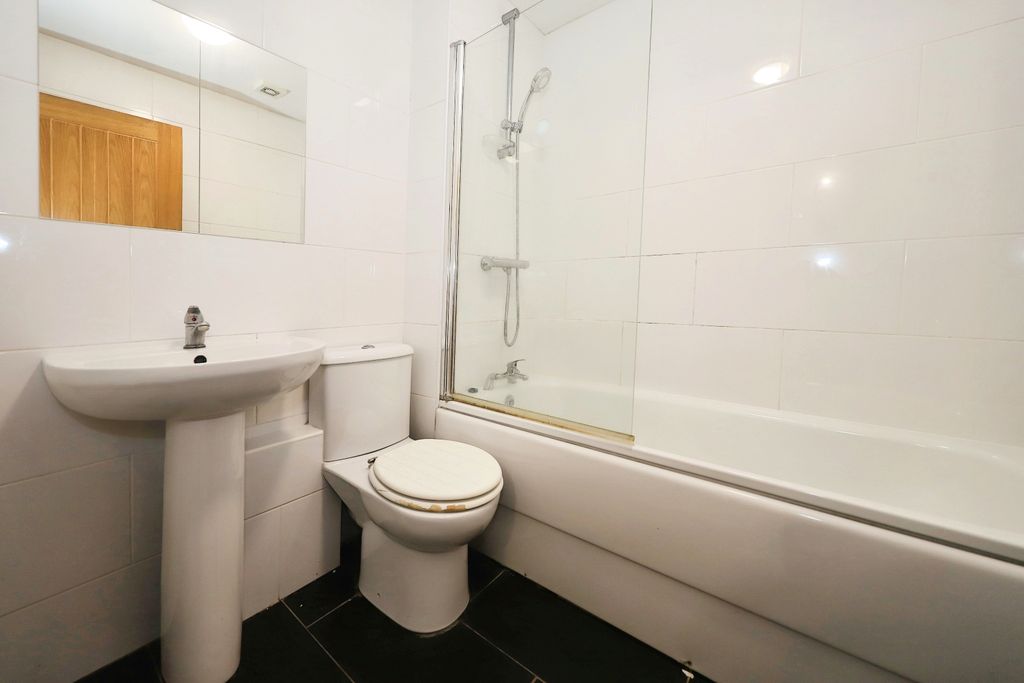 Additional image 12 of 2 bed flat for saleBlackwell Street, Kidderminster, Worcestershire DY10