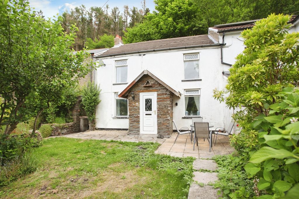 Additional image 2 of 3 bed semi-detached house for saleCefn Road Upper, Deri, Bargoed CF81