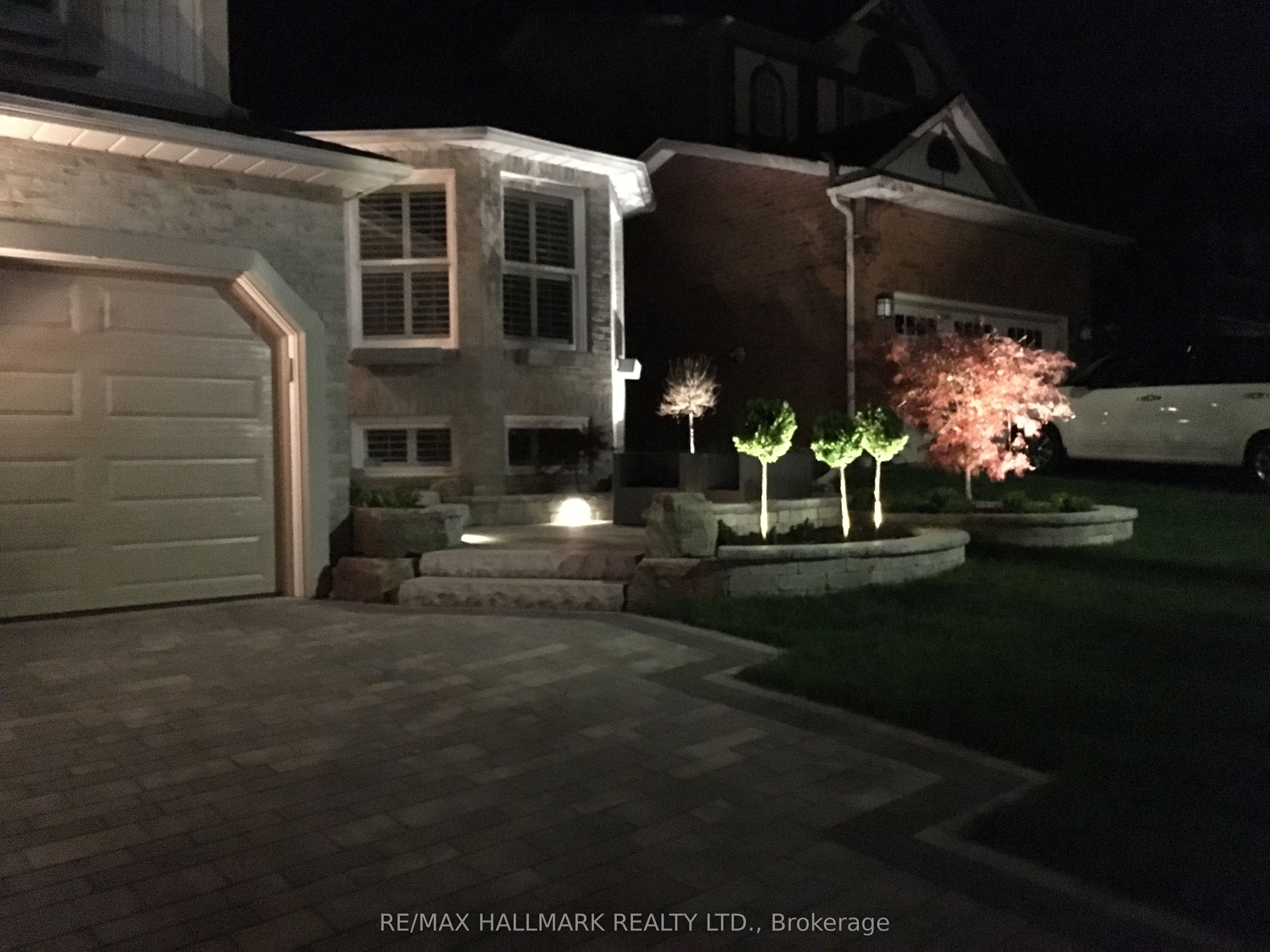 Additional image 4 of 2004 Blairwood Court, Pickering, ON, L1X 2S3