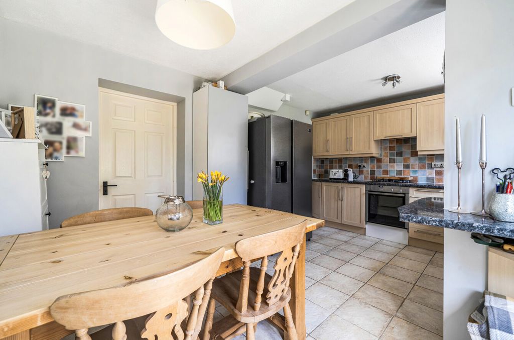 Additional image 5 of 3 bed link detached house for saleKnox Green, Binfield, Bracknell, Berkshire RG42