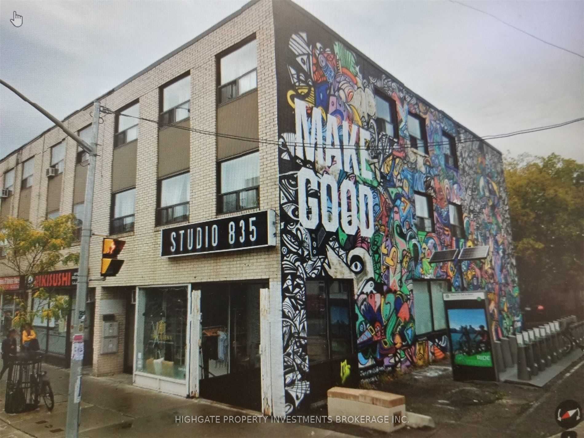 C-835 Bloor Street W, Toronto, ON, M6G 1M1