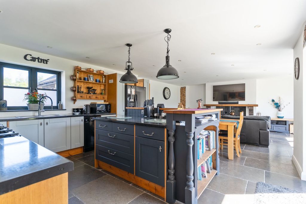 Additional image 2 of 4 bed detached house for saleUndy, Caldicot NP26