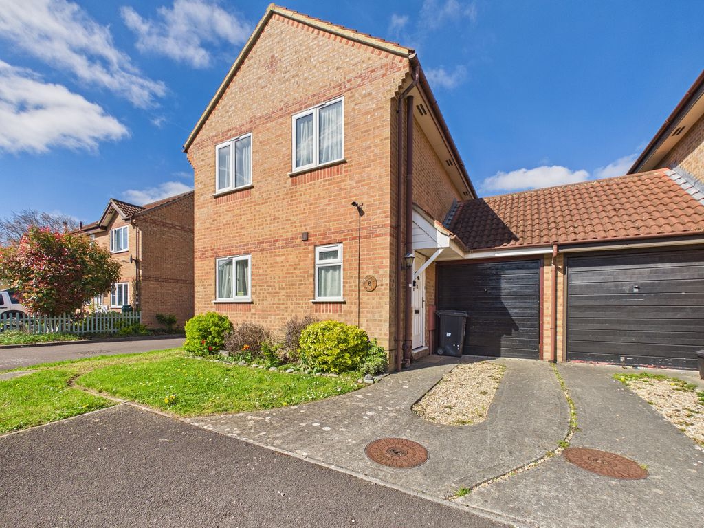 3 bed link detached house for saleGraves Close, Bridgwater TA6