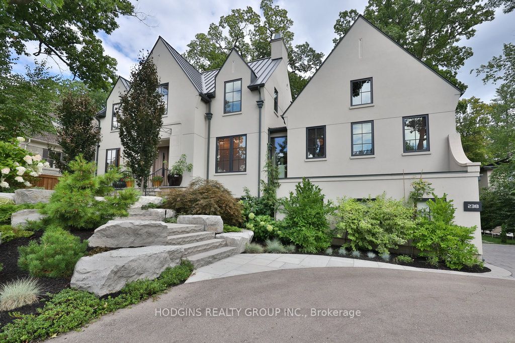 Additional image 3 of 238 Mineola Road W, Mississauga, ON, L5G 2X4