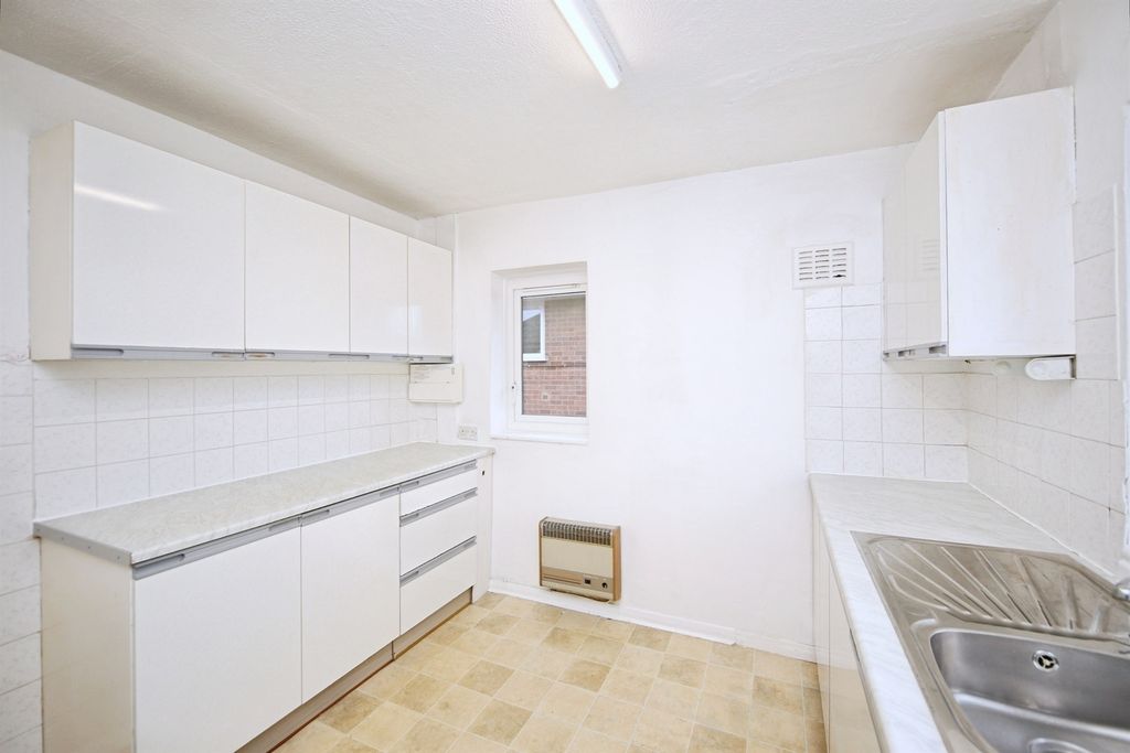 Additional image 10 of 2 bed maisonette for saleWest Green Drive, Stratford-Upon-Avon CV37