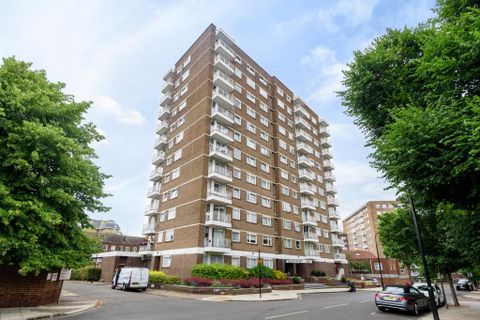 Boundary Road, London NW8