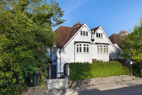 Kingston Lane, Teddington, London TW11