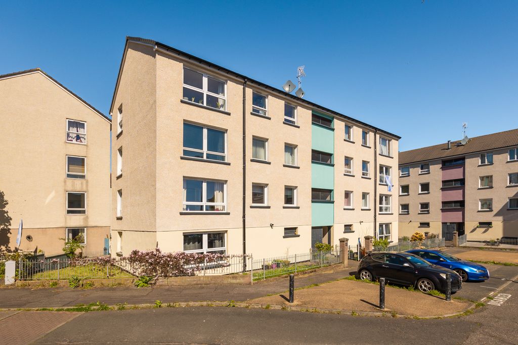 3 bed flat for sale11/5 Westburn Grove, Edinburgh EH14
