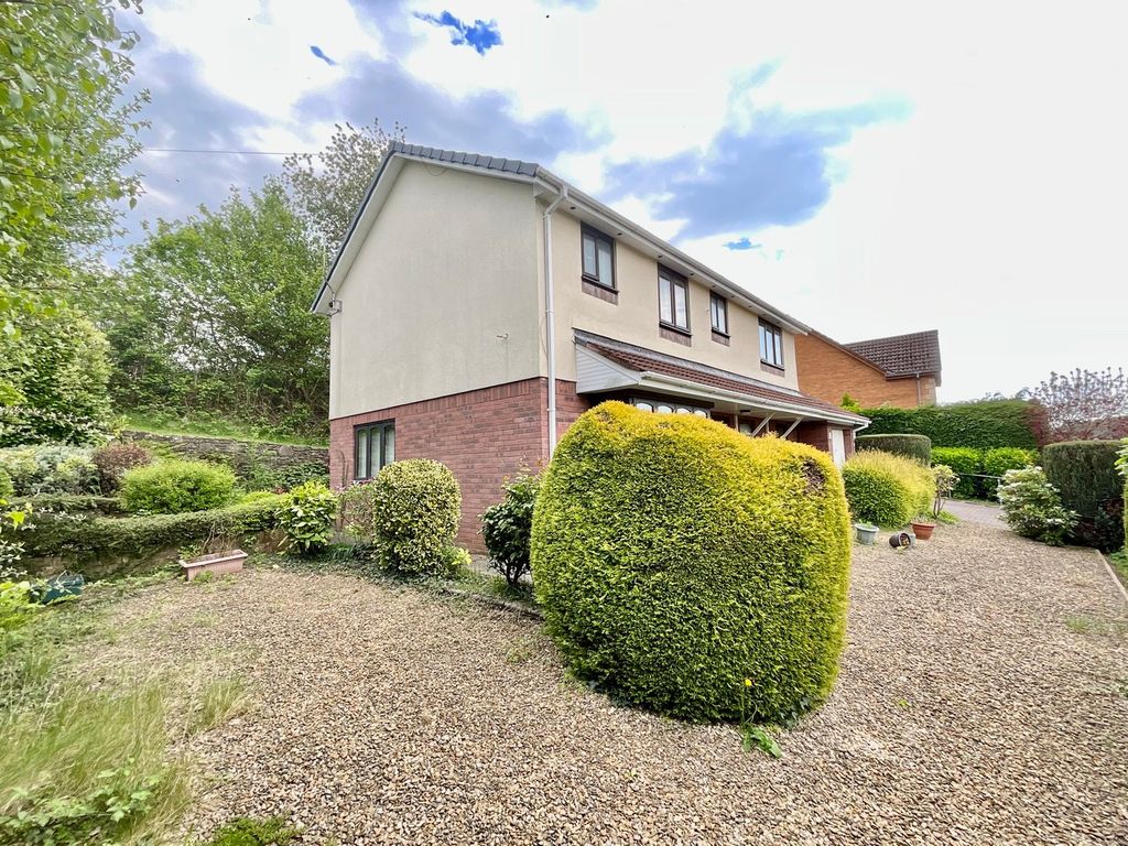 Additional image 20 of 4 bed detached house for saleVictoria Road, Fleur De Lis, Blackwood NP12