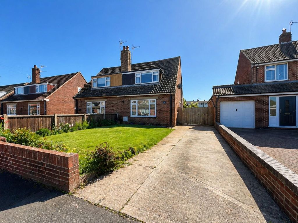 3 bed semi-detached house for saleHowmead, Berkeley GL13