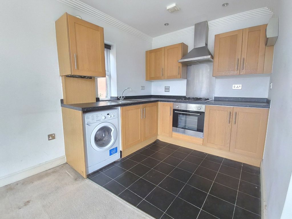 Additional image 4 of 2 bed flat for saleRavenswood Gardens, Stonydelph Lane, Wilnecote, Tamworth B77