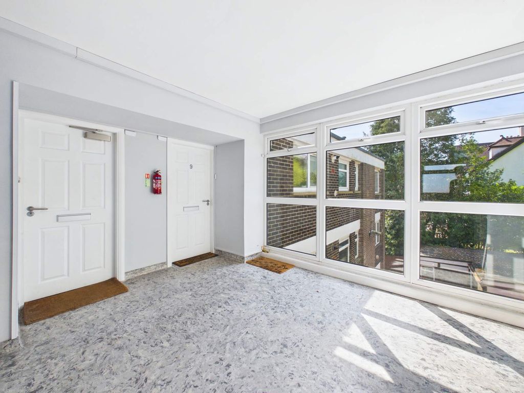 Additional image 8 of 2 bed flat for saleLynwood Court, Drysgol Road, Radyr, Cardiff. CF15