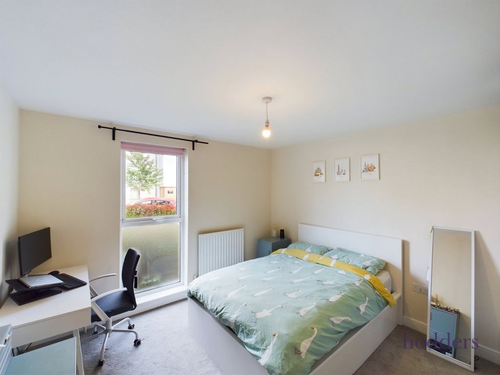 Additional image 3 of 1 bed flat for saleAugustine Apartments, Hawker Drive, Addlestone, Surrey KT15