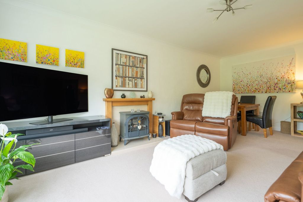 2 bed flat for saleLansdowne Road, Budleigh Salterton EX9 photo 3