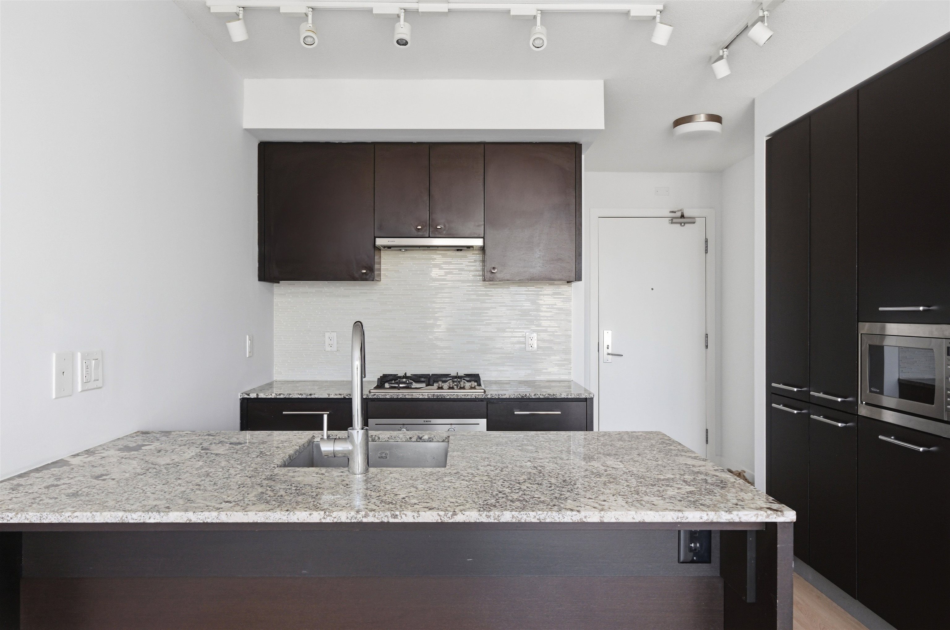 Additional image 4 of 610-6180 Cooney Road, Richmond, BC, V6Y 0H2