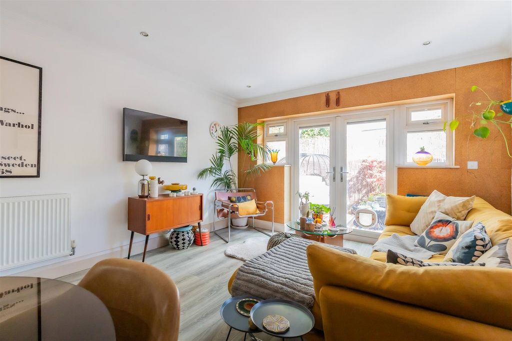 Additional image 17 of 2 bed flat for saleAlbany Road, Roath, Cardiff CF24
