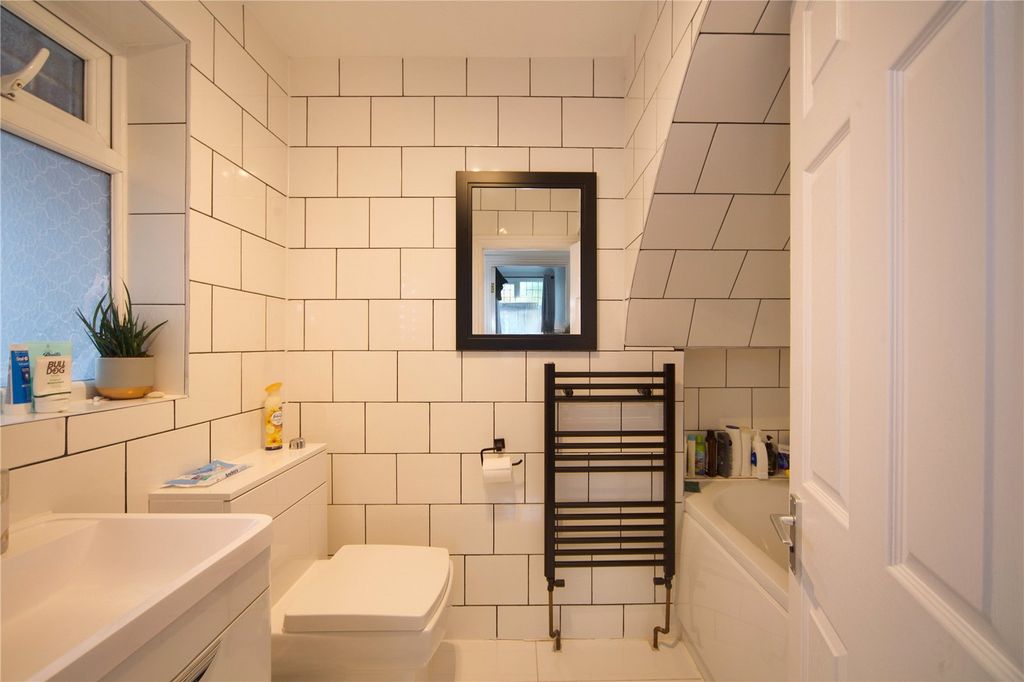 Additional image 9 of 2 bed flat for saleThe Drive, Barking IG11