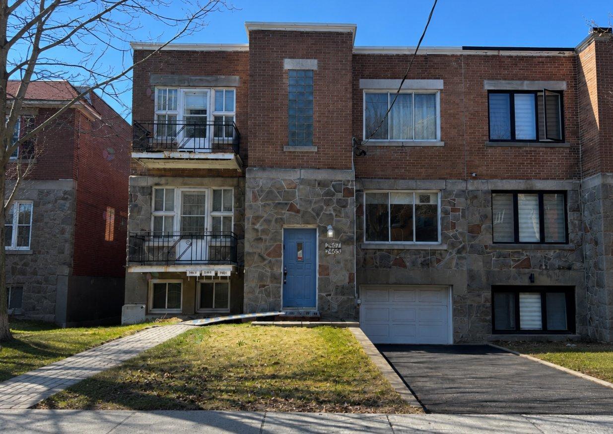 2465-2467 Rue Goyer