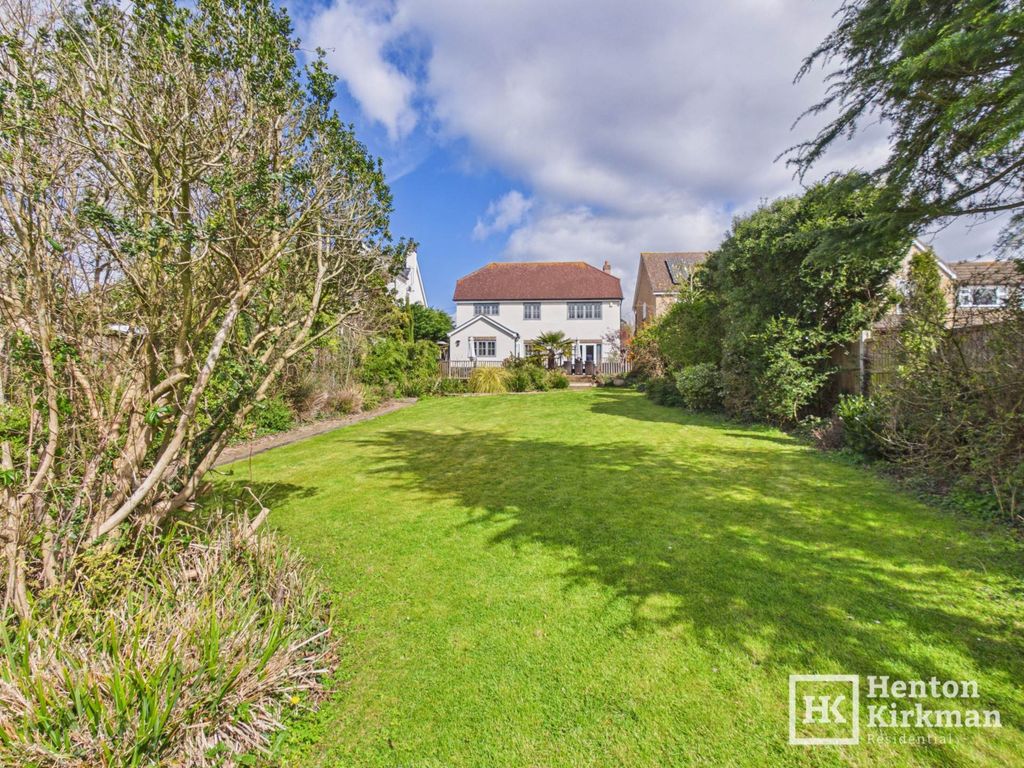 Additional image 8 of 5 bed detached house for saleNoak Hill Road, Billericay CM12