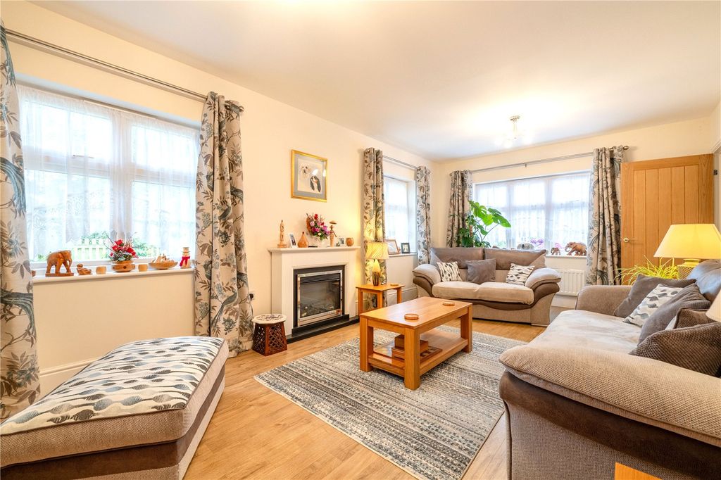 Additional image 5 of 4 bed detached house for saleGrant Court, Bideford, Devon EX39