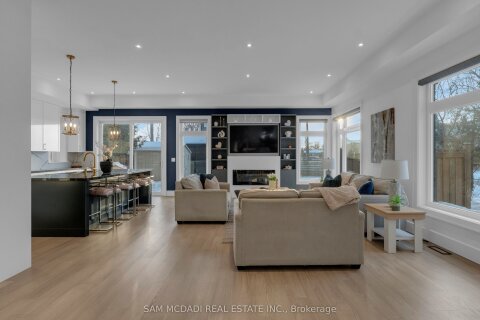 Additional image 8 of 1050 Edgeleigh Avenue, Mississauga, ON, L5E 2G1