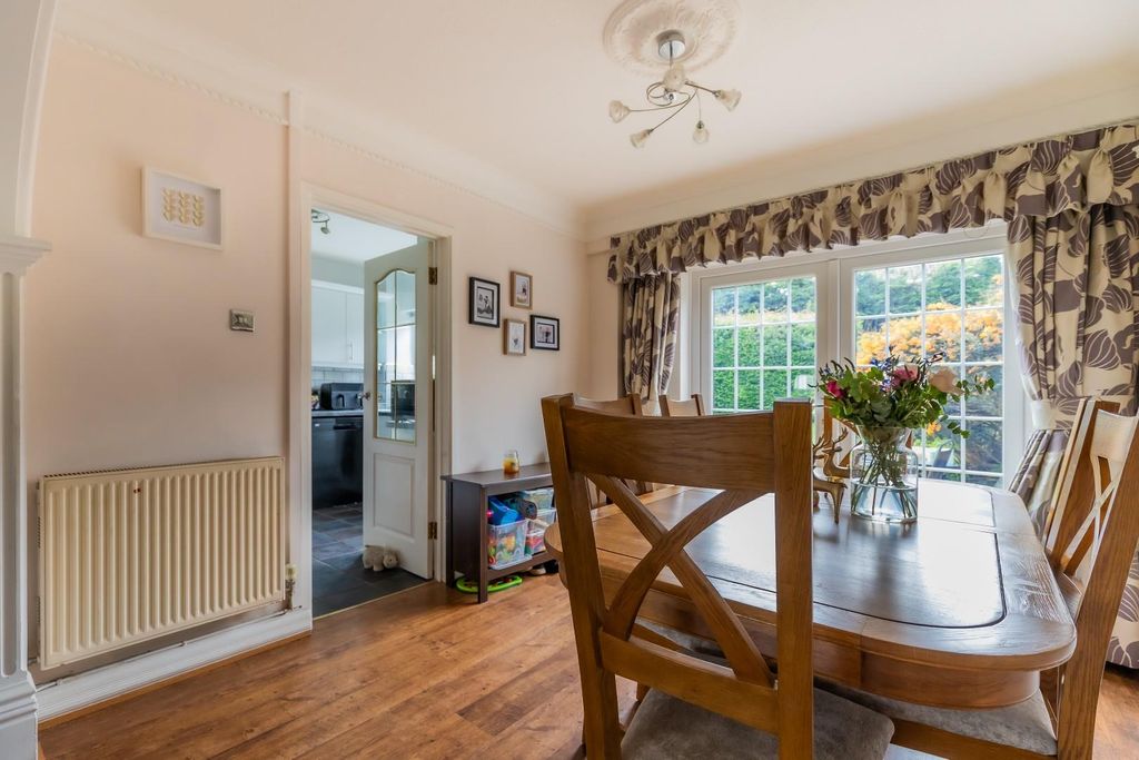 Additional image 6 of 3 bed detached house for saleHeol Cefn Onn, Lisvane, Cardiff CF14