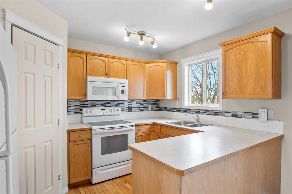 Additional image 5 of 108-100 Carriage Lane Place, Carstairs, AB, T0M 0N0