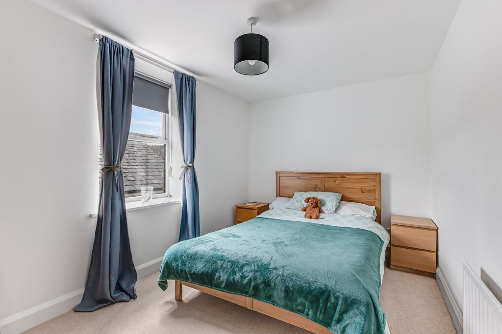 Additional image 10 of 2 bed flat for saleIngs Lane, Bradley, Keighley, North Yorkshire BD20