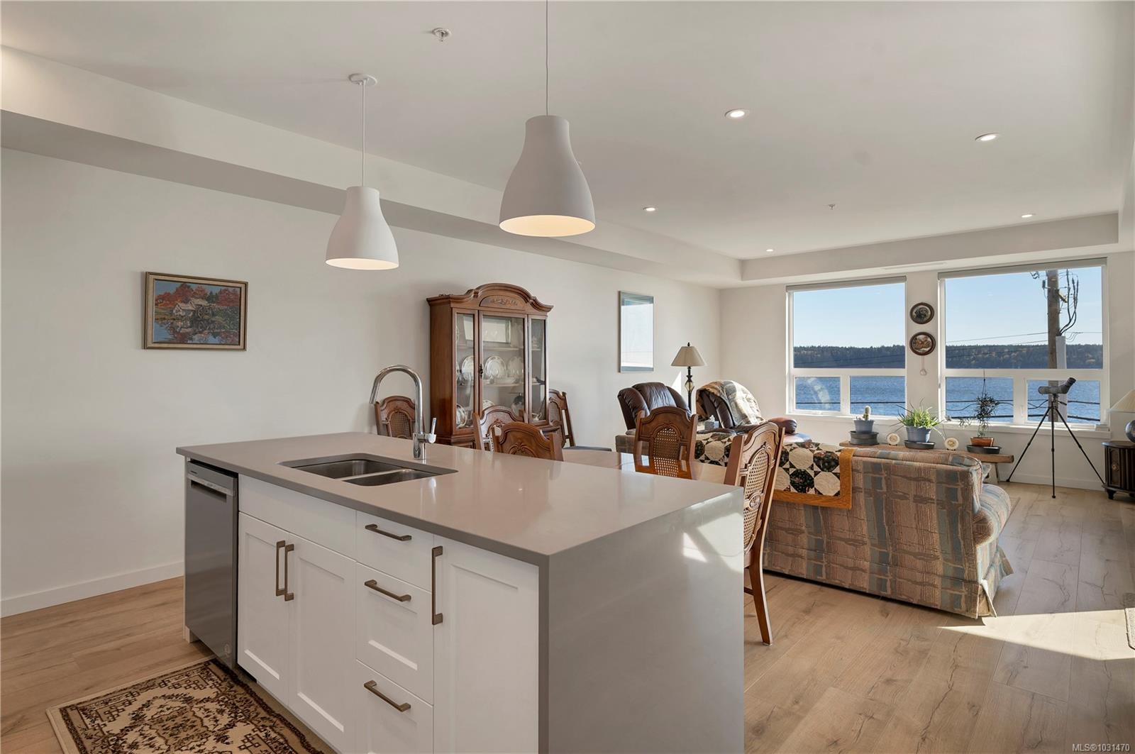 304-536 Island Highway S, Campbell River, BC, V9W 1A5 photo 5