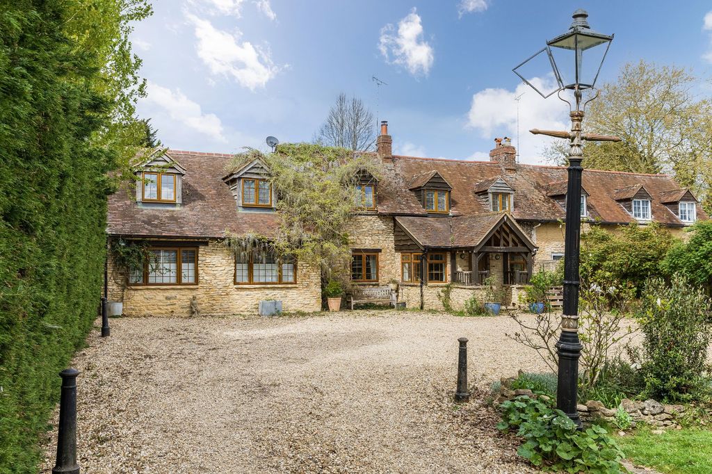 6 bed property for saleWhitecross, Abingdon OX13