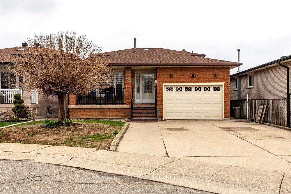 42 Lasila Court, Hamilton, ON, L9C 7B6