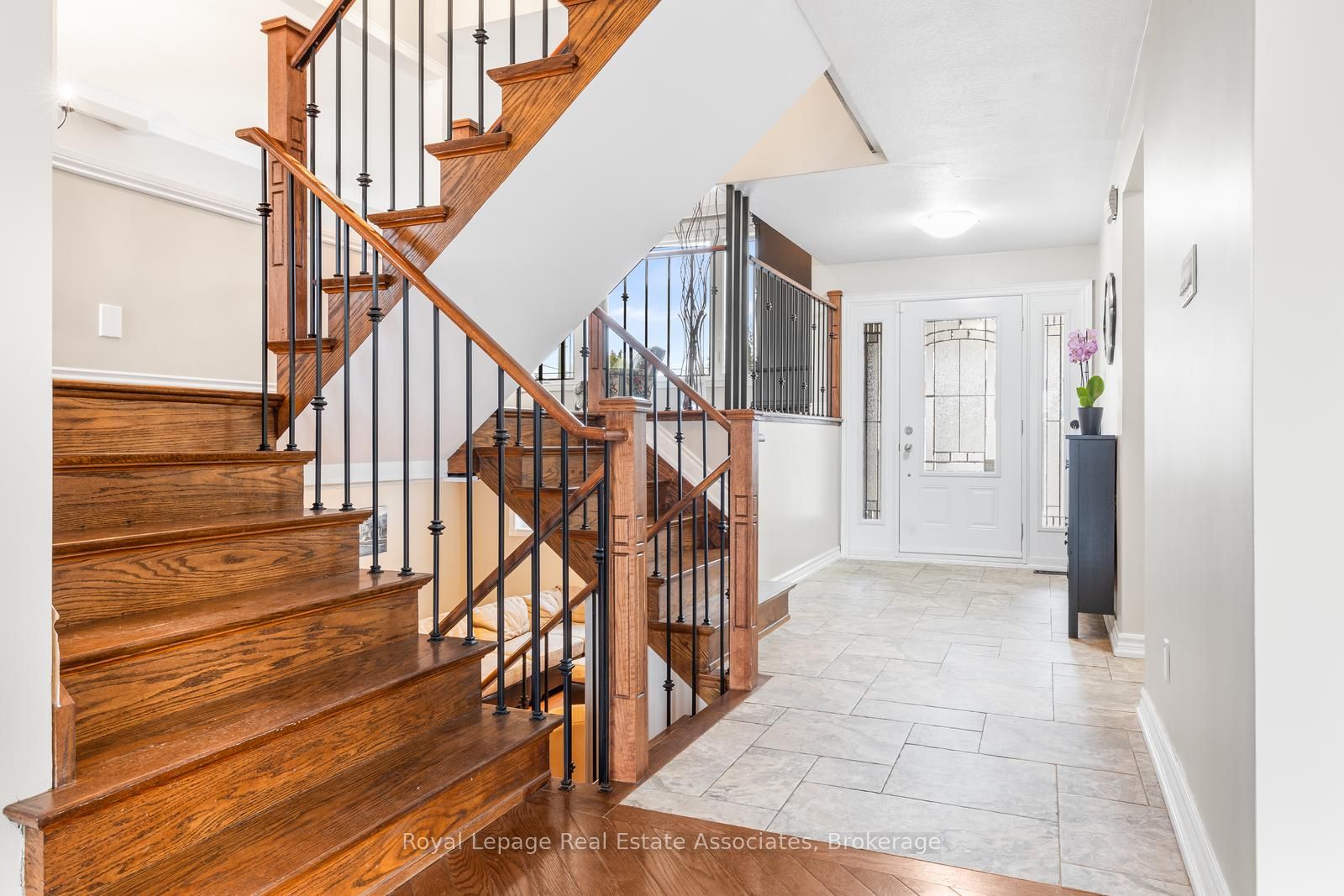 Additional image 4 of 176 Daphne Avenue, Mississauga, ON, L5A 1M6