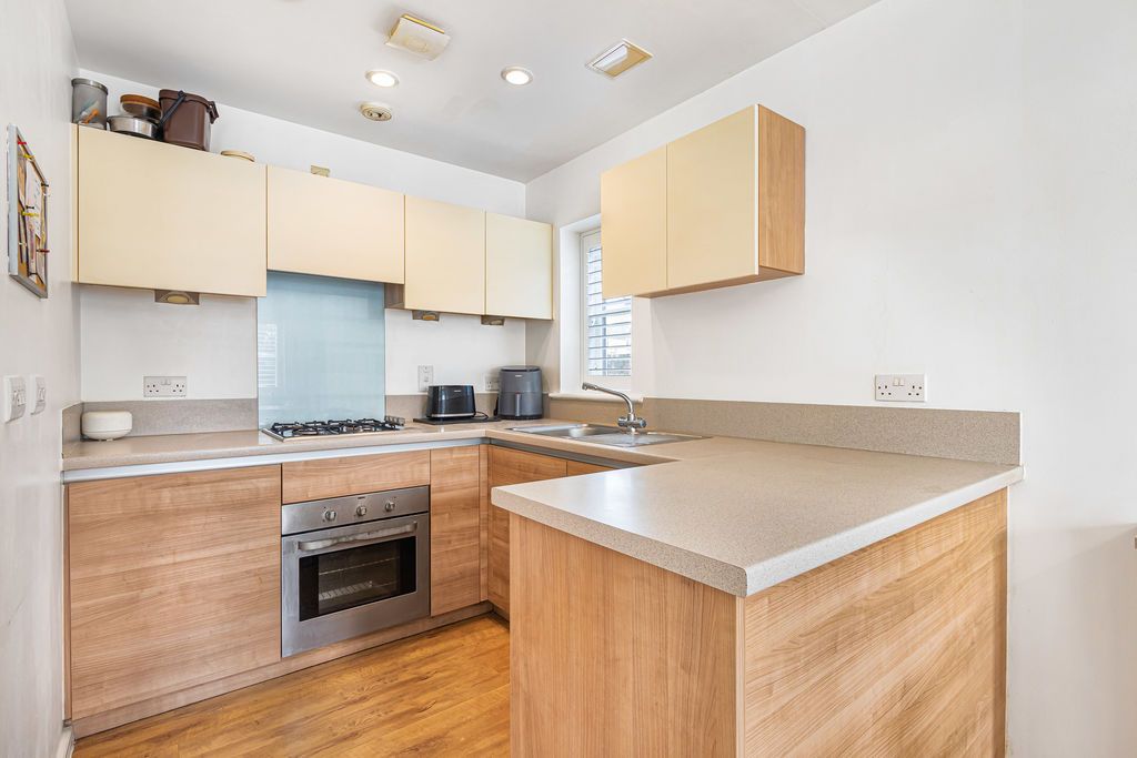 2 bed flat for saleTalehangers Close, Bexleyheath DA6 photo 3