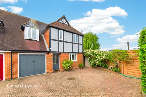 Riverview Road, Epsom KT19