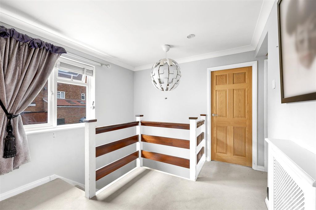 Additional image 17 of 5 bed semi-detached house for saleArdmore Lane, Buckhurst Hill IG9