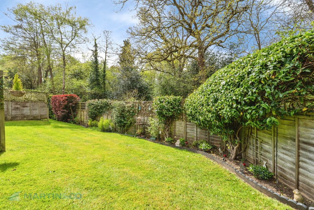 Additional image 13 of 2 bed semi-detached bungalow for saleBainton Mead, Woking, Surrey GU21