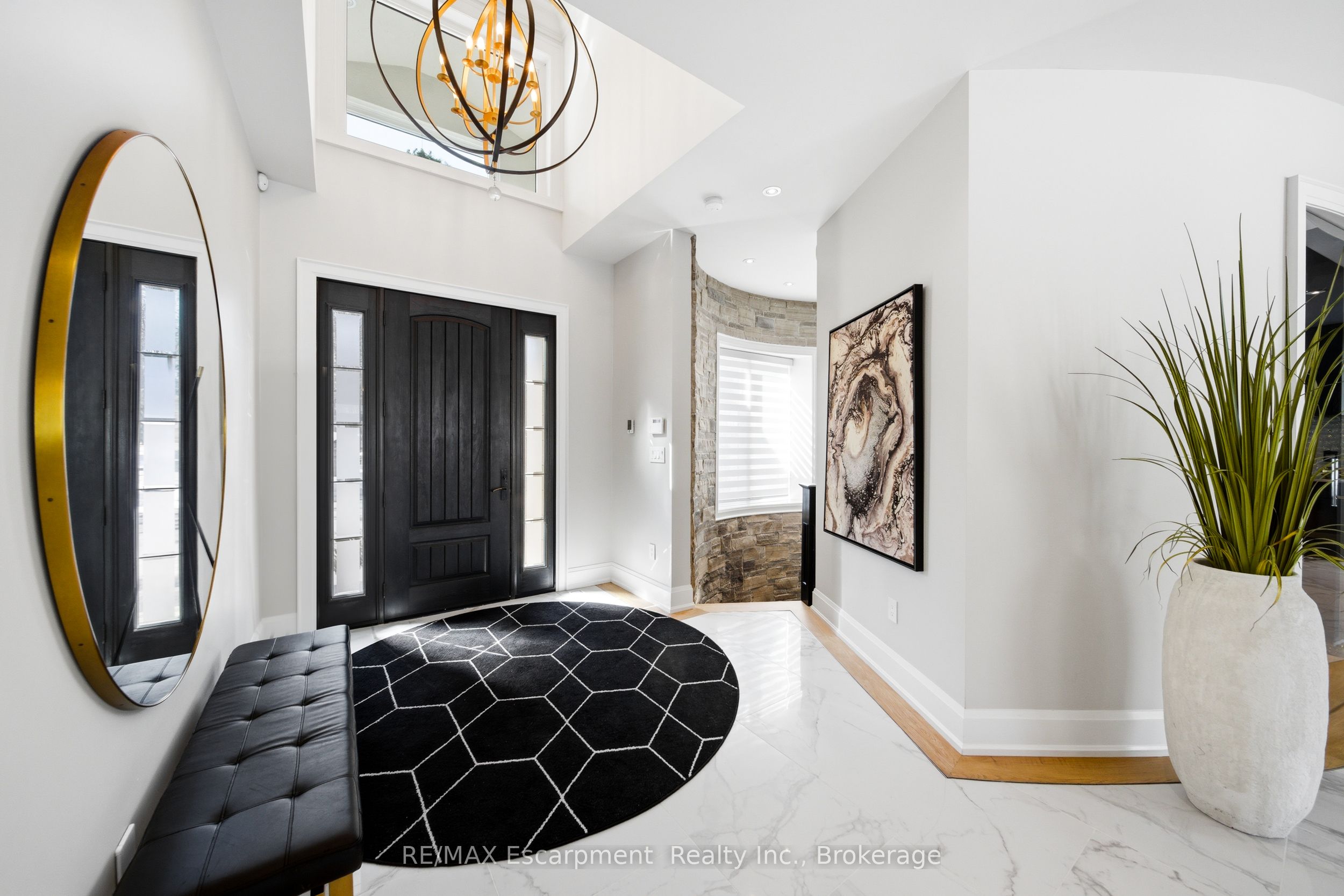 Additional image 3 of 3205 Highpoint Court, Burlington, ON, L7P 0P9