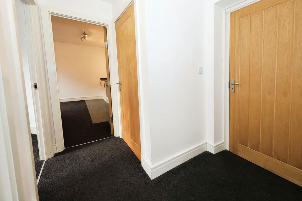 Additional image 3 of 2 bed flat for saleBlackwell Street, Kidderminster, Worcestershire DY10