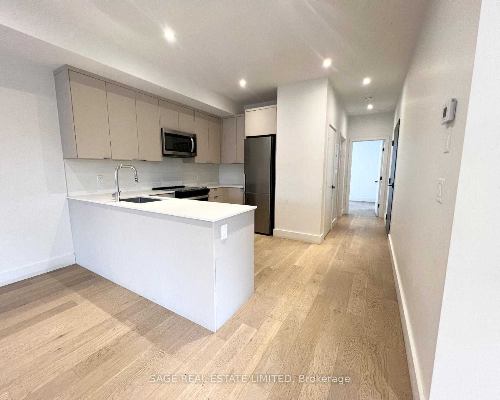 Additional image 6 of 2-909 Castlefield Avenue, Toronto, ON, M6B 1C9