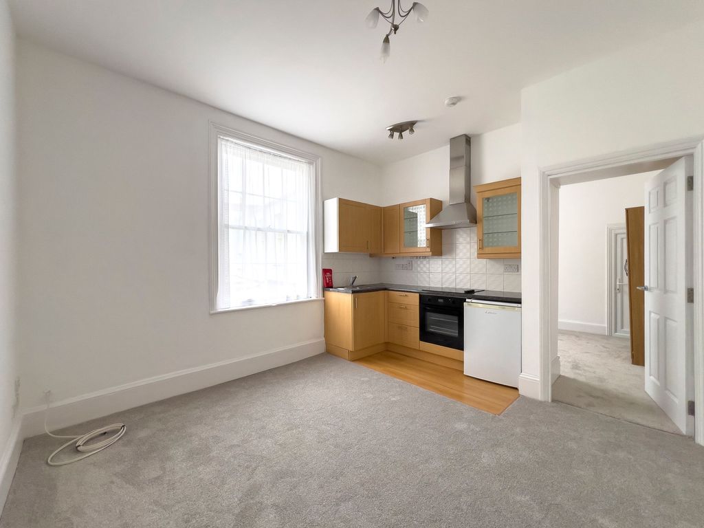 Additional image 6 of 1 bed flat for saleFlat 4, 10 Belmont Road, St Helier JE2