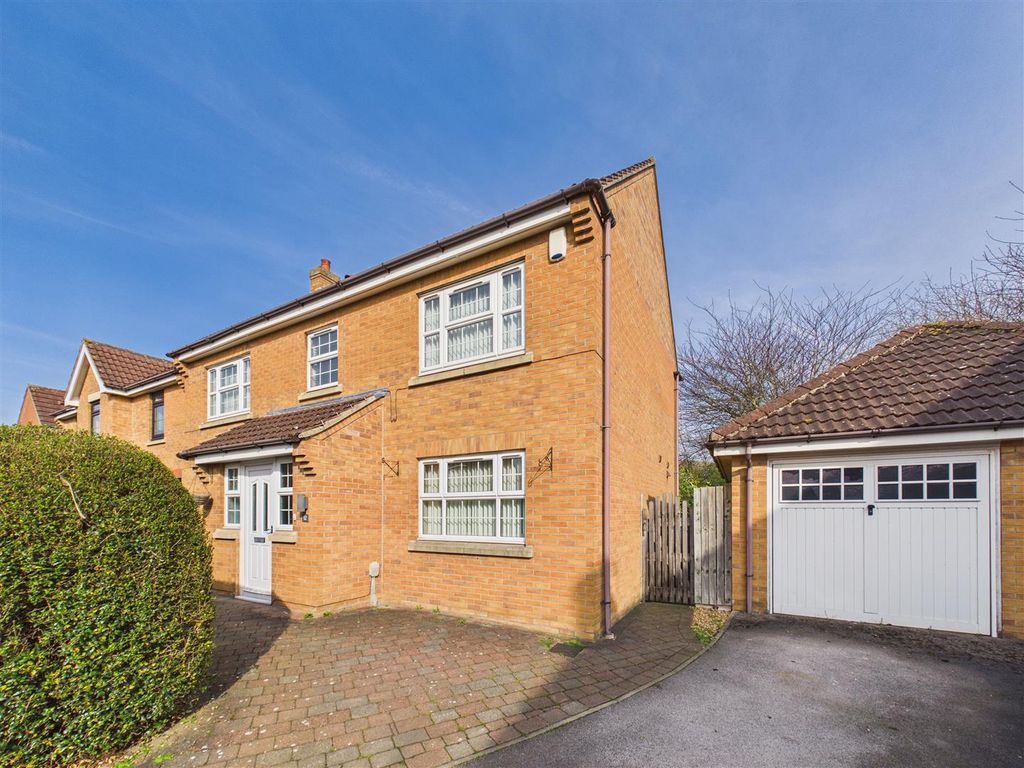 4 bed detached house for saleHazel Court, Brough HU15