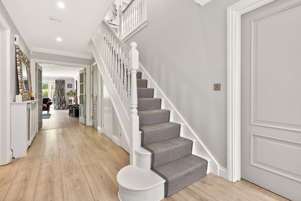 Additional image 2 of 4 bed detached house for saleQuill Hall Lane, Amersham HP6