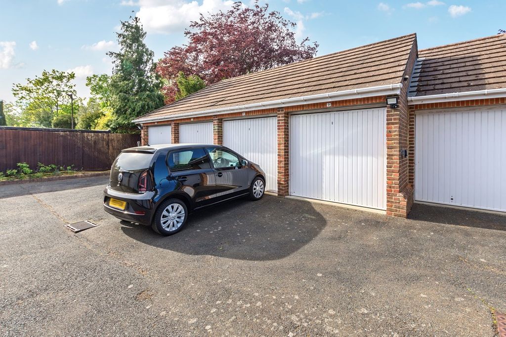 Additional image 12 of 2 bed flat for saleCourt Downs Road, Beckenham BR3