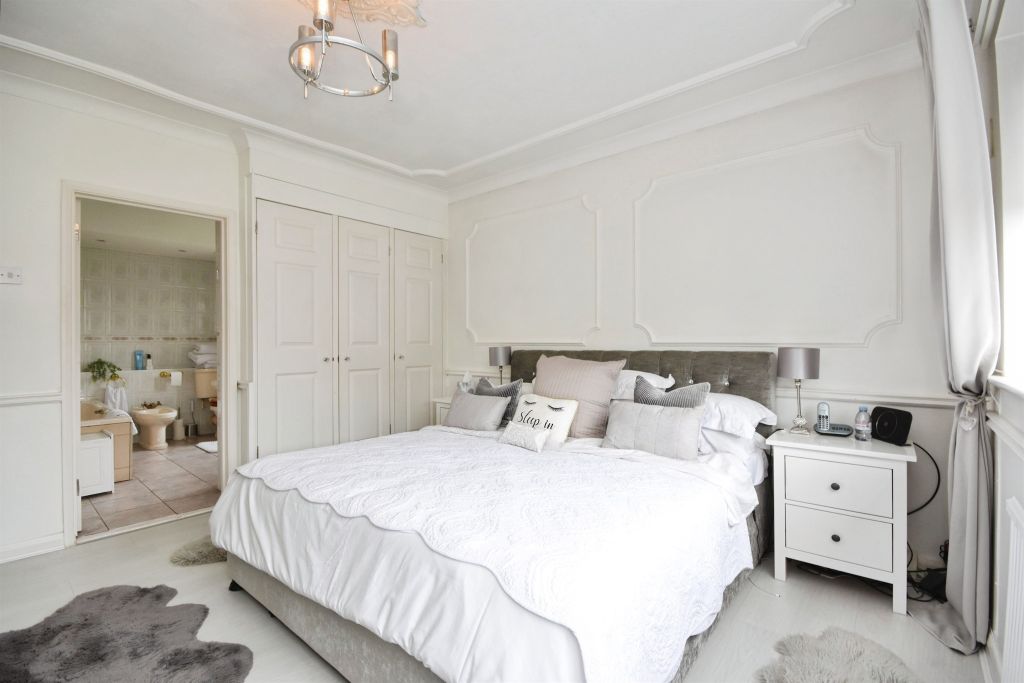 Additional image 16 of 4 bed detached house for saleNoak Hill Road, Billericay CM12