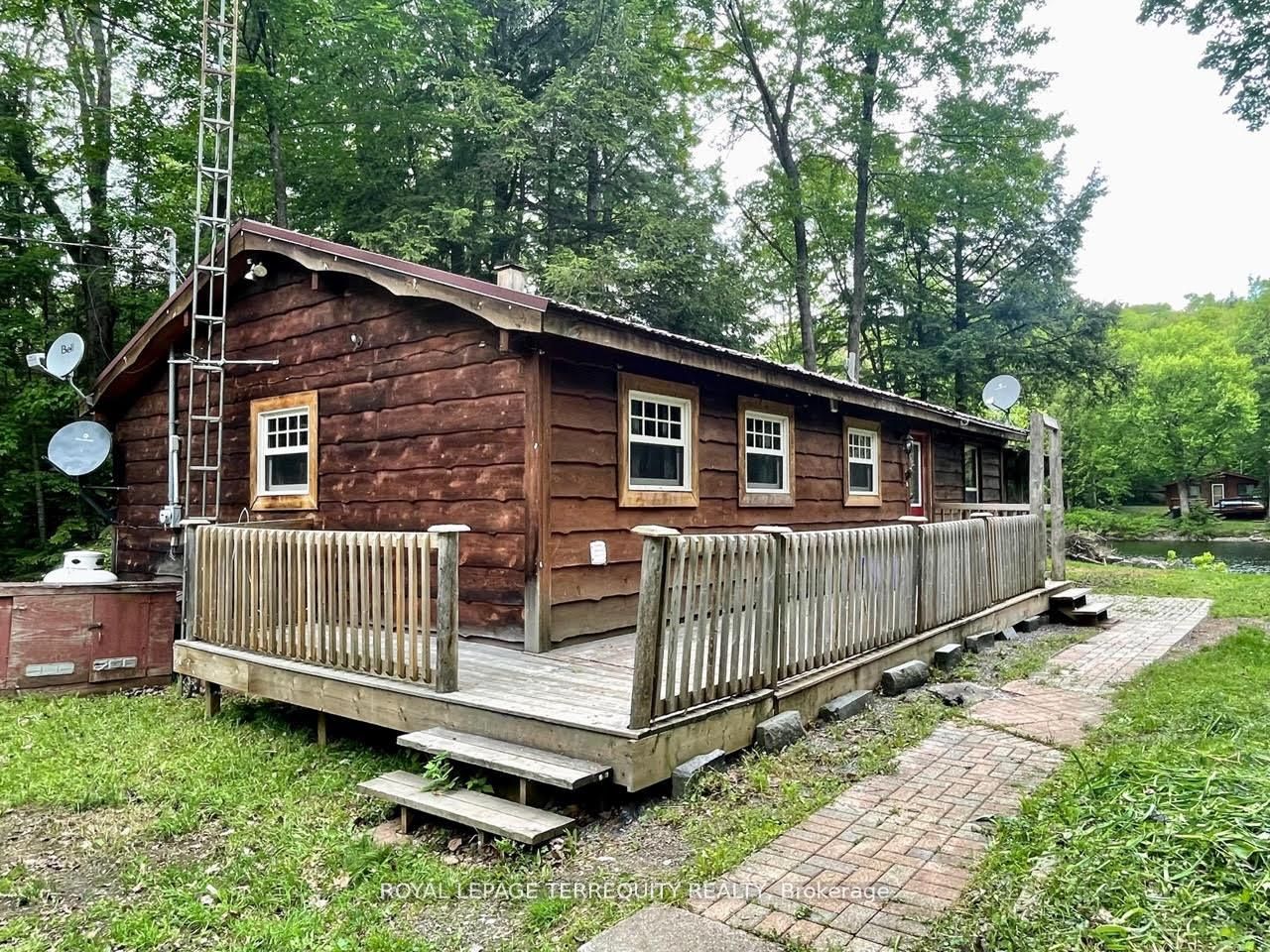 1143 Sherwood Forest Road, Bracebridge, ON, P1L 1X3