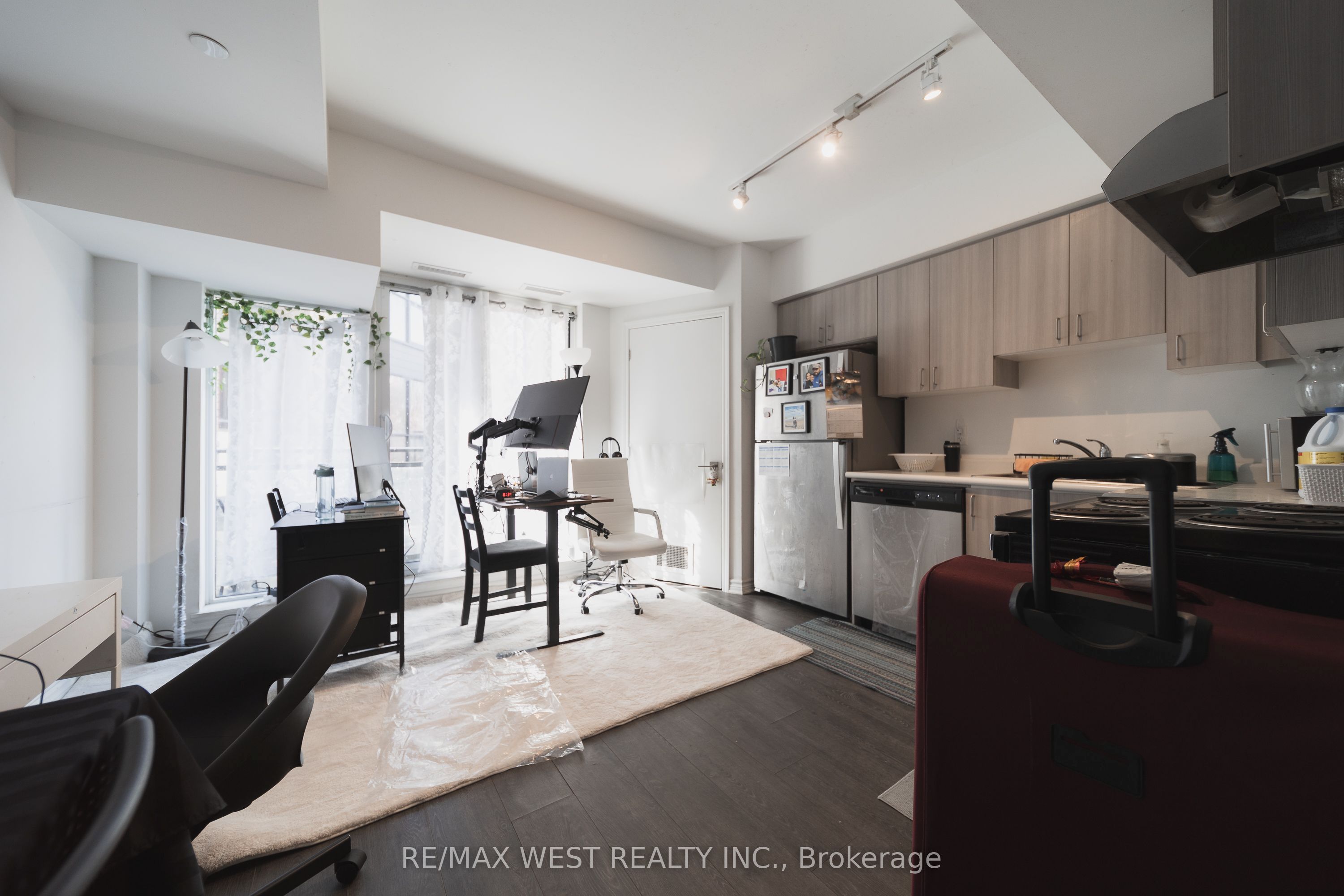 Additional image 6 of 203-1 Falaise Road, Toronto, ON, M1E 0B9