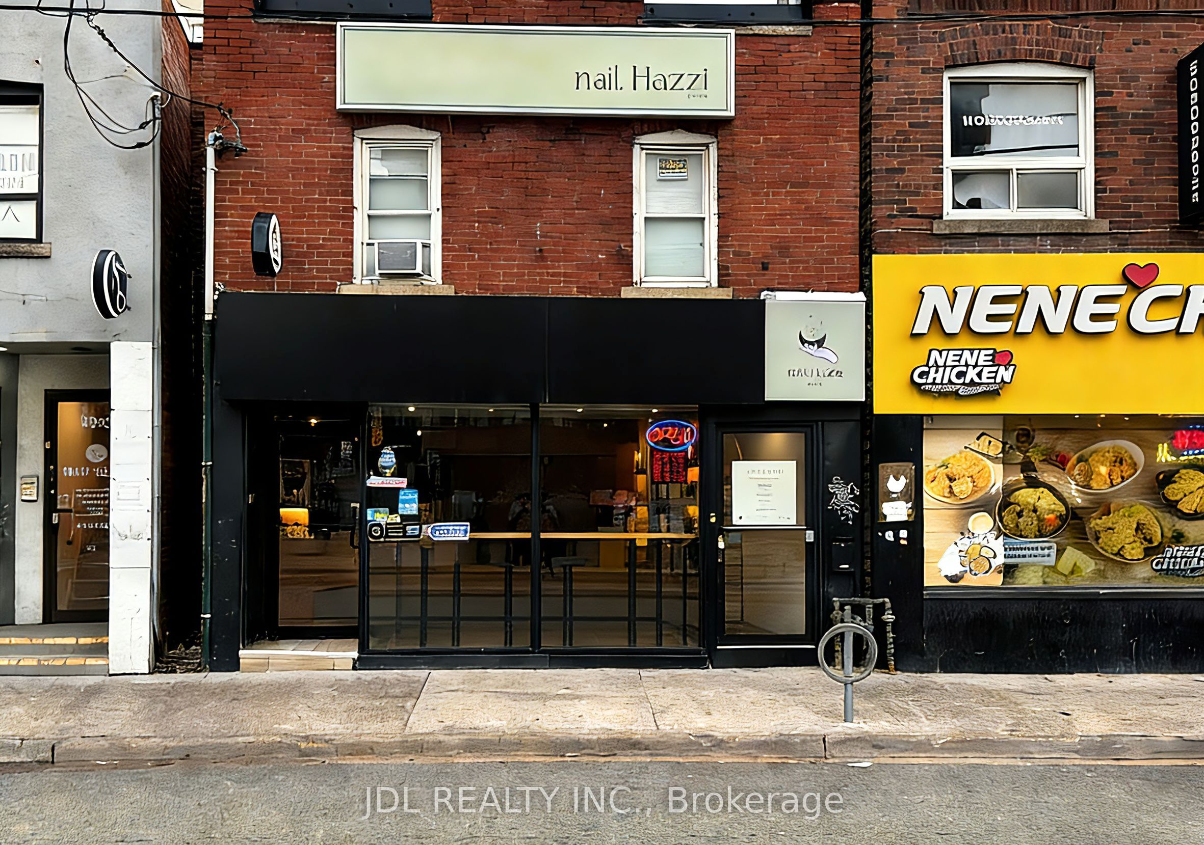 4893 Yonge Street, Toronto, ON, M2N 5N4