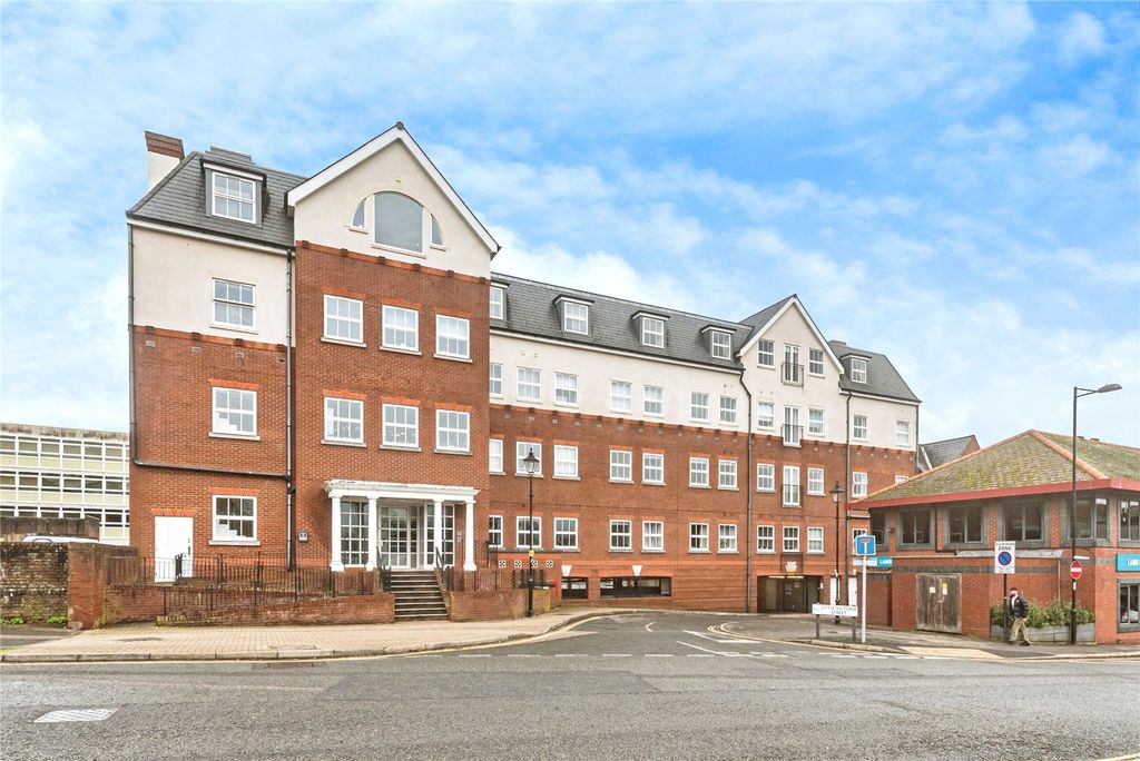 Additional image 2 of 2 bed flat for saleLittle Victoria Street, Basingstoke, Hampshire RG21