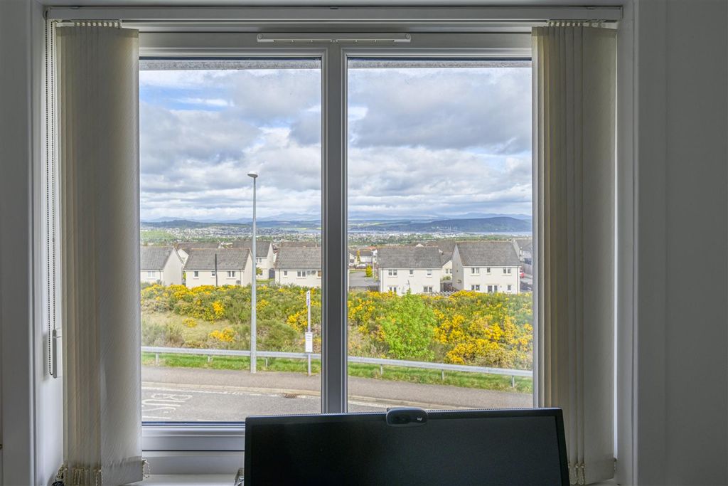 Additional image 2 of 2 bed flat for salePinewood Court, Inverness IV2